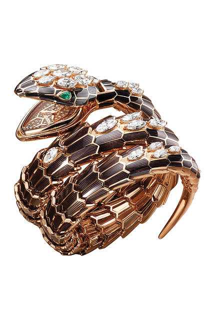 <strong>セルペンティ リミテッドエディション</strong><br />ケース｜18Kピンクゴールド<br />直径｜40mm<br />ムーブメント｜クォーツ<br />ブレスレット｜18Kピンクゴールド<br />発売時期｜2016年7月予定<br />予価｜4077万5000円（税別）