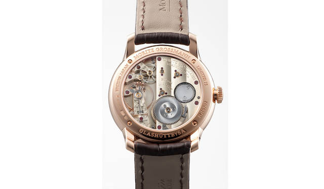 <strong>テフヌート ジャパンリミテッド</strong><br />ケース｜18Kローズゴールド<br />直径｜36.00mm<br />ムーブメント｜自社製手巻き（Cal.102.0）<br />パワーリザーブ｜約48時間<br />ストラップ｜アリゲーター<br />発売時期｜2016年3月<br />限定本数｜15本<br />価格｜280万円（税別）