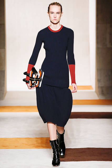 AW16_VictoriaBeckham_09