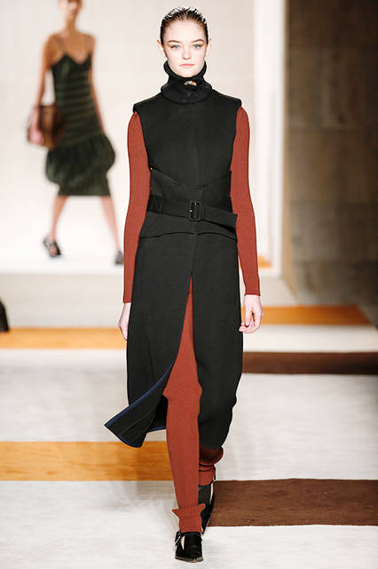 AW16_VictoriaBeckham_13