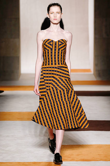 AW16_VictoriaBeckham_16