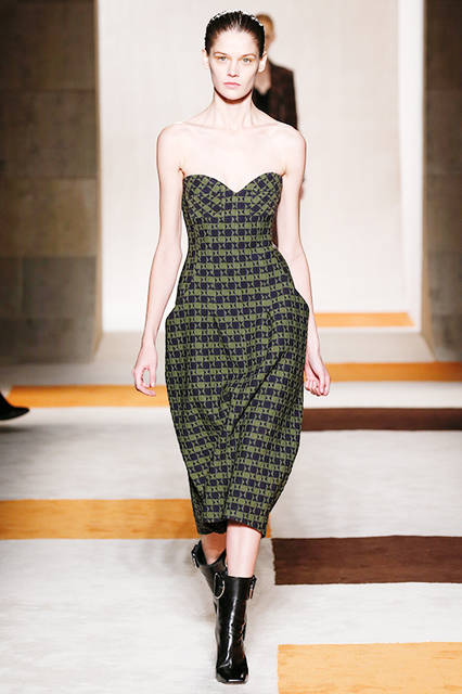 AW16_VictoriaBeckham_21