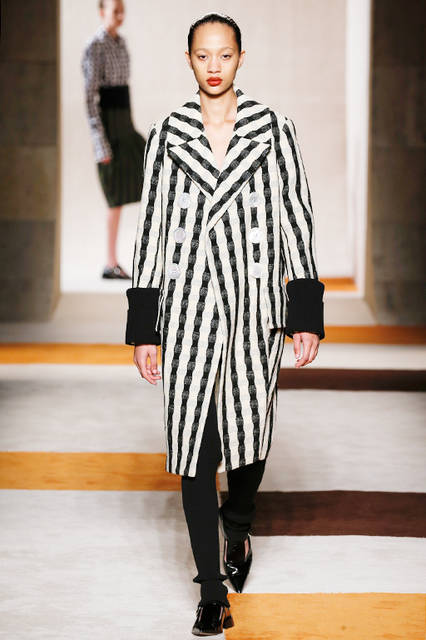 AW16_VictoriaBeckham_31