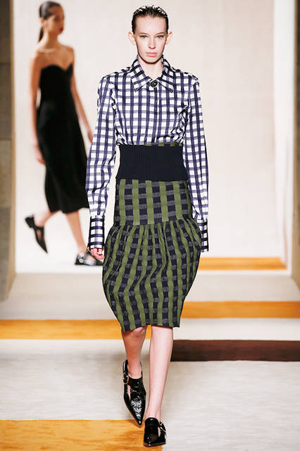 AW16_VictoriaBeckham_32