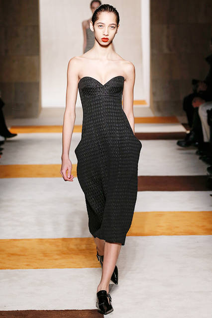 AW16_VictoriaBeckham_33