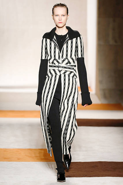 AW16_VictoriaBeckham_35