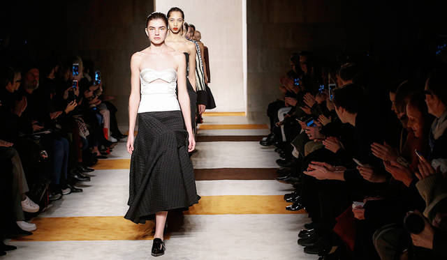 AW16_VictoriaBeckham_top