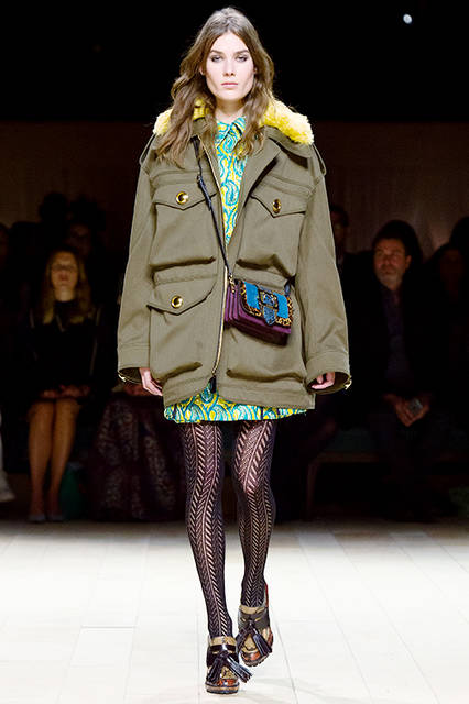 Burberry-Womenswear-February-2016-Collection---Look-9