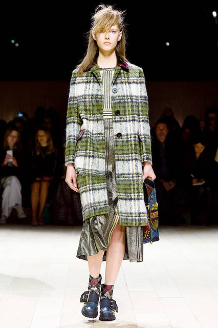 Burberry-Womenswear-February-2016-Collection---Look-10
