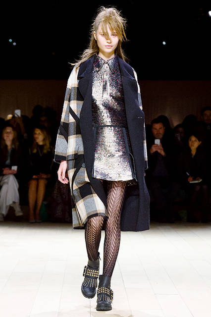 Burberry-Womenswear-February-2016-Collection---Look-13
