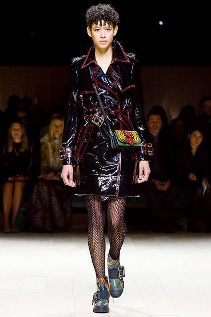 Burberry-Womenswear-February-2016-Collection---Look-15