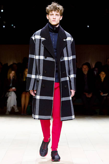 Burberry-Womenswear-February-2016-Collection---Look-17