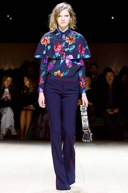 Burberry-Womenswear-February-2016-Collection---Look-25