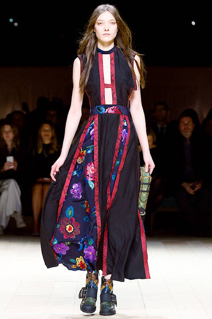 Burberry-Womenswear-February-2016-Collection---Look-31