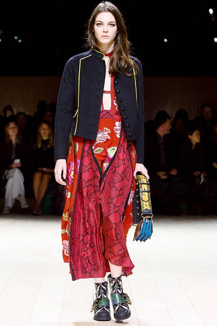 Burberry-Womenswear-February-2016-Collection---Look-34