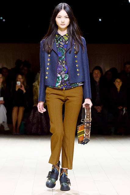 Burberry-Womenswear-February-2016-Collection---Look-38