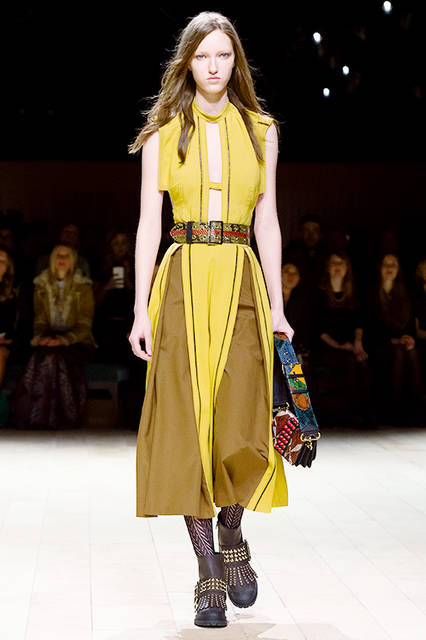 Burberry-Womenswear-February-2016-Collection---Look-42