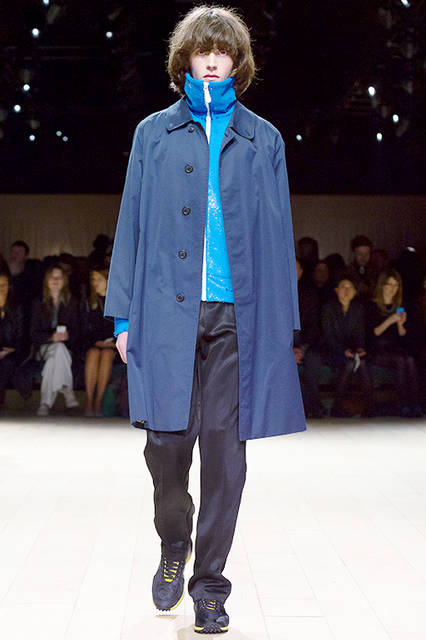 Burberry-Womenswear-February-2016-Collection---Look-44