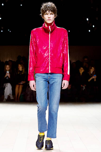 Burberry-Womenswear-February-2016-Collection---Look-49