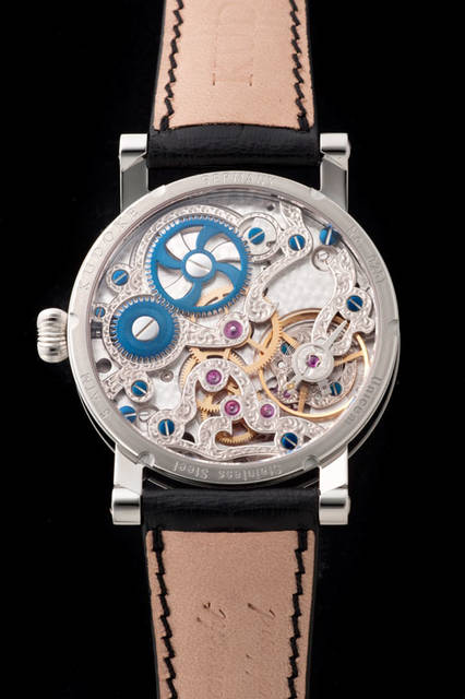 <strong>クドケセクターダイヤル 日本限定</strong><br />ケース｜ステンレススチール<br />直径｜42mm<br />ムーブメント｜手巻き（ユニタス6498ベース）<br />発売日｜3月2日（水）三越伊勢丹先行発売<br />価格｜97万2000円(税込)<br />