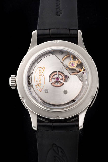 <strong>ハブリング2ジャンピング セコンド セクターダイヤル 日本限定</strong><br />ケース｜ステンレススチール<br />直径｜36mm<br />ムーブメント｜手巻き(Cal.A09MS)<br />発売日｜3月2日（水）三越伊勢丹先行発売<br />価格｜75万6000円 (税込)<br />