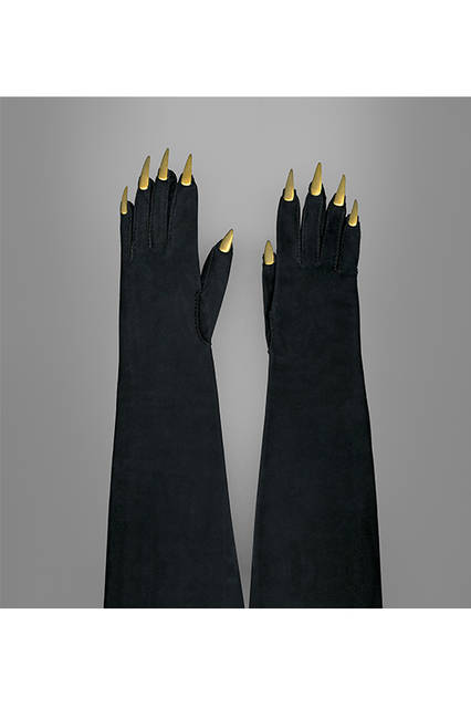 スキャパレリ イヴニング・グローブ《爪》1936年頃 ガリエラ宮パリ市立モード美術館蔵 ©Katerina Jebb @ mfilomeno.com