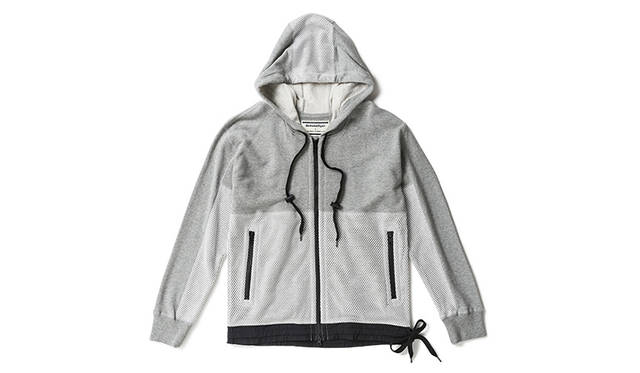 <strong>Onitsuka Tiger×ANDREA POMPILIO</strong><br/>デイリーに着用できるデザインスウェットジップパーカ。フードと袖と身頃がメッシュと２重になっているのがポイント。<br/>3万1320円（サイズ44,46,48,50）