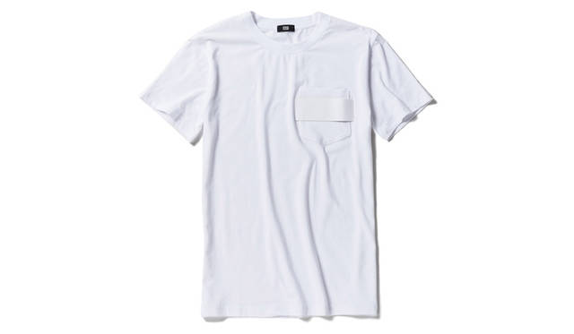 <strong>Onitsuka Tiger</strong><br/>太めの衿になったポケット付きのTシャツ。ストレッチ性のある天竺素材を使っているので柔らかな着心地。胸のポケットに異素材の型押し虎の顔のワッペン付き。<br/>5292円（サイズ XS,S,M,L）