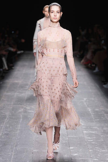 017-Valentino-PAP-FW1617