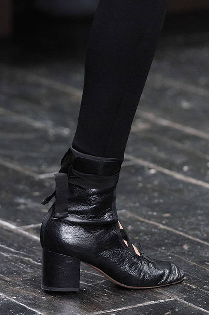 053detA--Valentino-PAP-FW1617