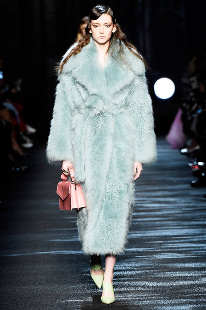 01_BLUMARINE_AI_16_17