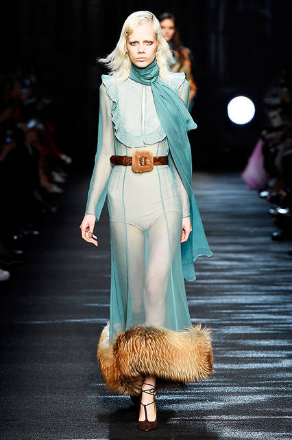 06_BLUMARINE_AI_16_17