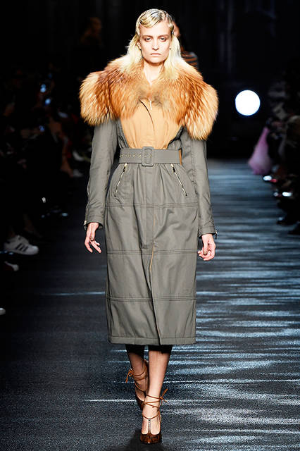 21_BLUMARINE_AI_16_17