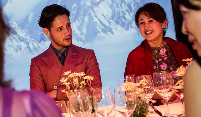 モデル リヒト氏