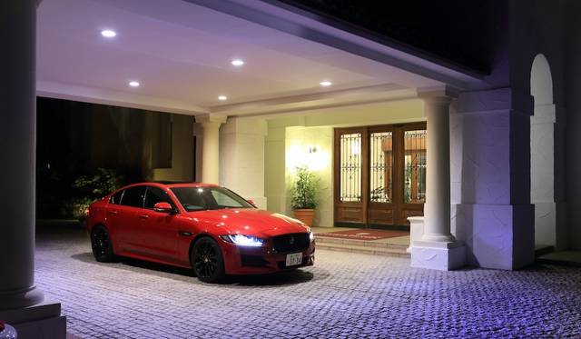 車体寸法は全長4,680×全幅1,850×全高1,415mm、ホイールベースは2,835mm