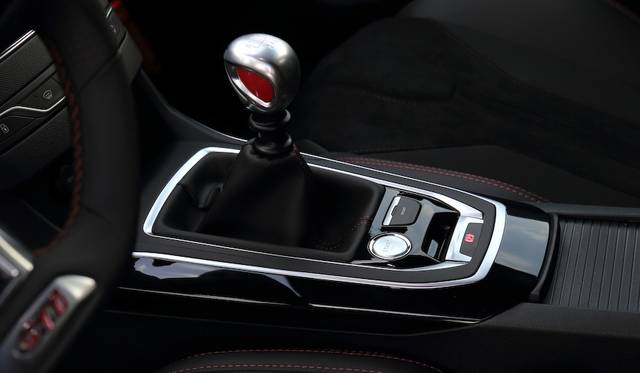 Peugeot 308 GTi 270 by PEUGEOT SPORT|プジョー 308 GTi 270 バイ プジョー スポール 036