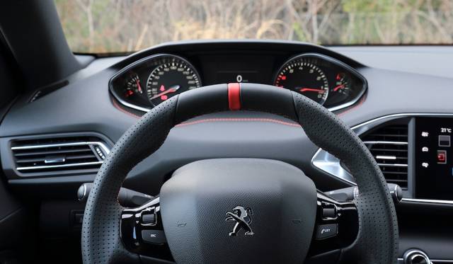 Peugeot 308 GTi 250 by PEUGEOT SPORT|プジョー 308 GTi 250 バイ プジョー スポール 011