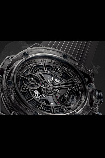 <strong>ビッグ・バン ウニコ サファイア オールブラック</strong><br /> ケース│ブラックスモークサファイアクリスタル<br /> 直径│45mm<br /> ムーブメント│自動巻き（Cal.HUB1242 UNICO）<br /> 機能│クロノグラフ（60分積算計）<br /> ストラップ│ブラックスモークスケルトンシリコン<br /> 防水性能│5気圧<br /> 限定数│500本<br /> 発売時期│2016年8月発売予定<br /> 予価│669万円（税抜）<br />