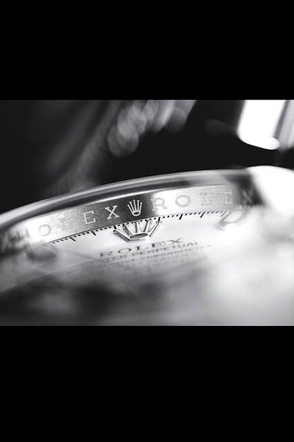 <storng>コスモグラフ デイトナ<br />Ref.116500LN</strong><br />ケース│904Lステンレススチール、セラクロムベゼル<br />直径│40mm<br />ムーブメント│自動巻き（Cal.4130）<br />機能│クロノグラフ（30分積算計、12時間積算計）<br />ブレスレット│904Lステンレススチール<br />防水性能│100m<br />発売時期│2016年夏発売予定<br />予価│118万円（税抜）<br />