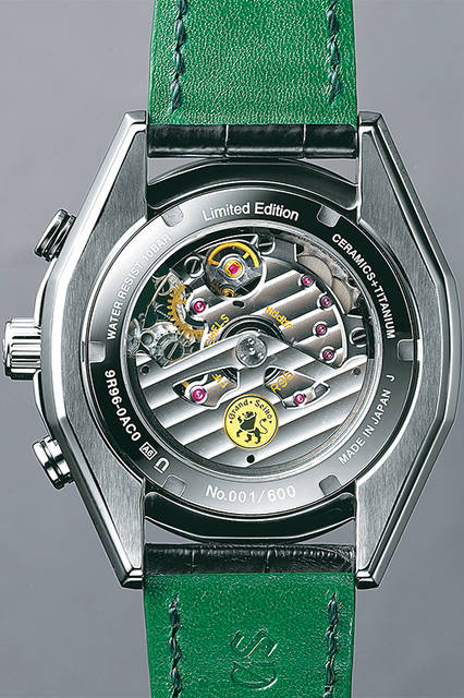 <strong>グランドセイコー<br />ブラックセラミックス リミテッドコレクション<br />スプリングドライブ クロノグラフGMT</strong><br />ケース│ジルコニア・セラミック（アウターケース）、ブライトチタン（インナーケース）<br />ムーブメント│自動巻きスプリングドライブ（Cal.9R96）<br />機能│日付表示、クロノグラフ（30分積算計、12時間積算計）、第2時間帯表示、パワーリザーブ表示<br />ストラップ│クロコダイル<br />防水性能│10気圧<br />限定数│600本（SBGC017、グリーンダイヤル）<br />発売時期│2016年6月10日発売予定<br />予価│140万円（税抜）<br />
