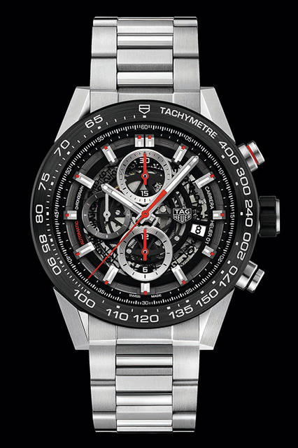 <strong>タグ・ホイイヤー カレラ キャリバー ホイヤー 01 クロノグラフ</strong><br /> ケース│ステンレススチール、セラミックベゼル<br /> 直径│45mm<br /> ムーブメント│自動巻き（Cal.HEUER 01）<br /> 機能│日付表示、クロノグラフ（30分積算計、12時間積算計）<br /> ブレスレット│ステンレススチール<br /> 防水性能│10気圧<br /> 発売時期│2016年7月発売予定<br /> 予価│61万円（税抜）<br />