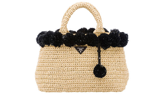 <strong>ラフィア</strong><br />価格｜17万5000円（税抜き）※予定価格<br />サイズ｜H20×W28×D15cm <br />