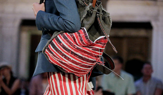 07_Cruise-2016-17-collection---Accessories-pictures-by-Anne-Combaz