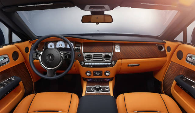 一番左の計器はパワーリザーブとよばれ、そのとき残っているパワーの量を示す