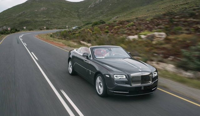 幌を開けて走ると風もそれなりに感じる