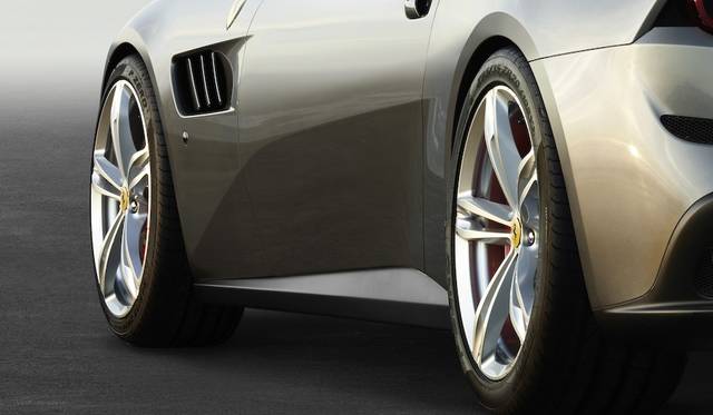 Ferrari GTC4 Lusso |フェラーリ GTC4 ルッソ