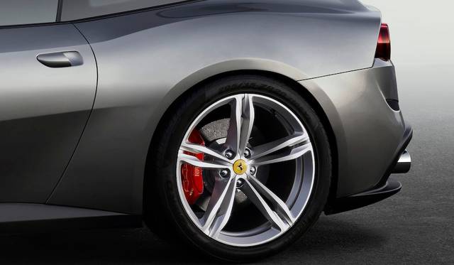 Ferrari GTC4 Lusso |フェラーリ GTC4 ルッソ