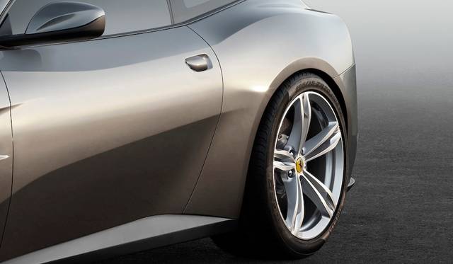 Ferrari GTC4 Lusso |フェラーリ GTC4 ルッソ