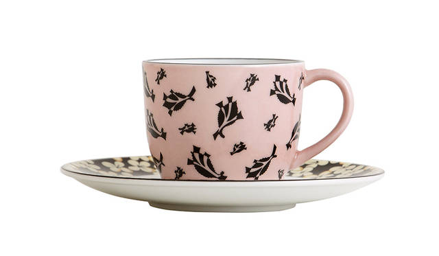 コーヒーカップ＆ソーサー｜1万1200円（税別）