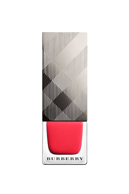 <strong>【限定品】バーバリー ネイルポリッシュ</strong><br />カラー｜Bright Coral Red<br />価格｜2500円（税抜き）<br />